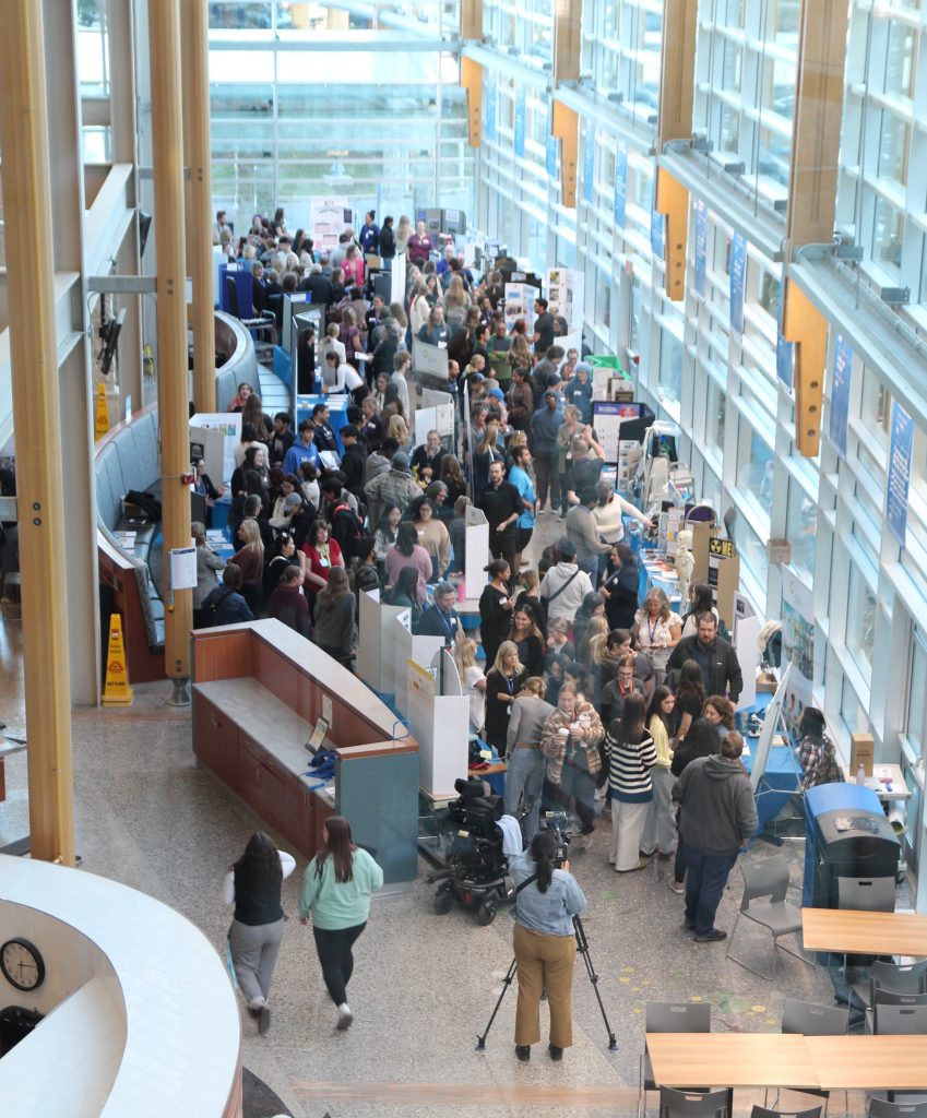 Taking place in the Hospital's cafeteria, the experience allowed over 300 attendees to understand the wide range of roles available in the health care sector.